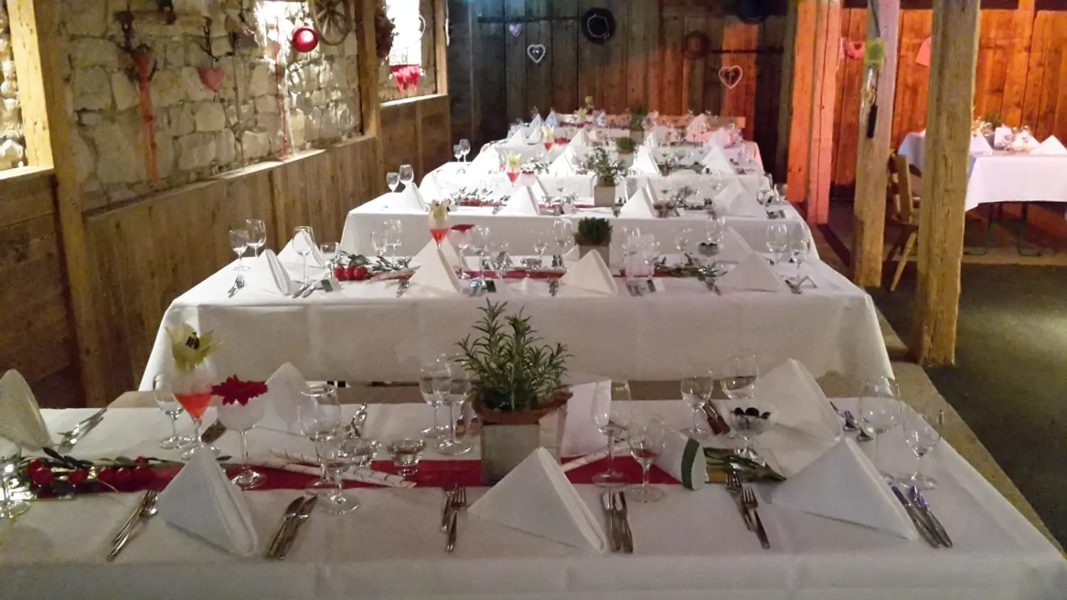 Weihnachtliche Tischdekoration von Längestadl